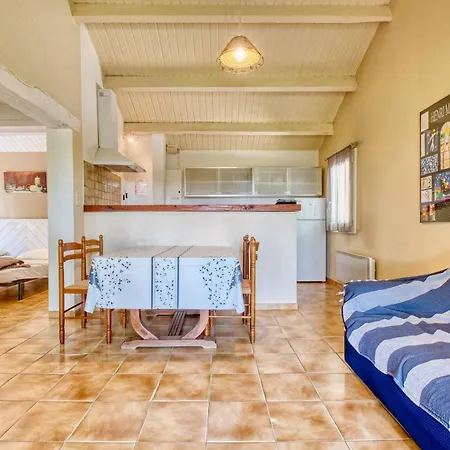 Cantou Nyaraló Salignac Eyvigues