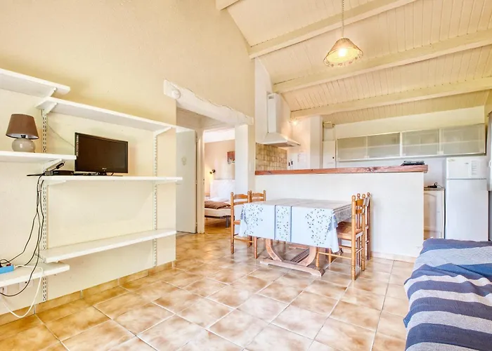 Cantou * Salignac Eyvigues