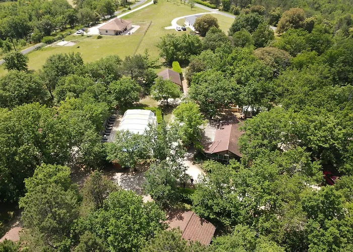 Cantou * Salignac Eyvigues